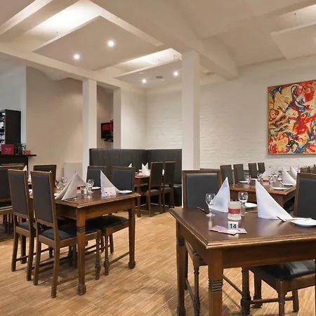 Hotel Ferienwohnung Am Brandenburger Dom
