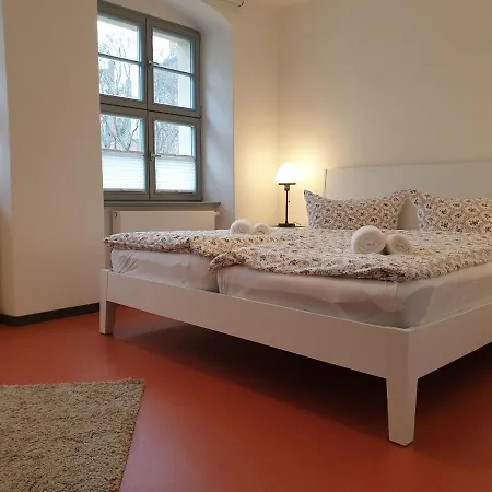 Hotel Ferienwohnung Am Brandenburger Dom 3*